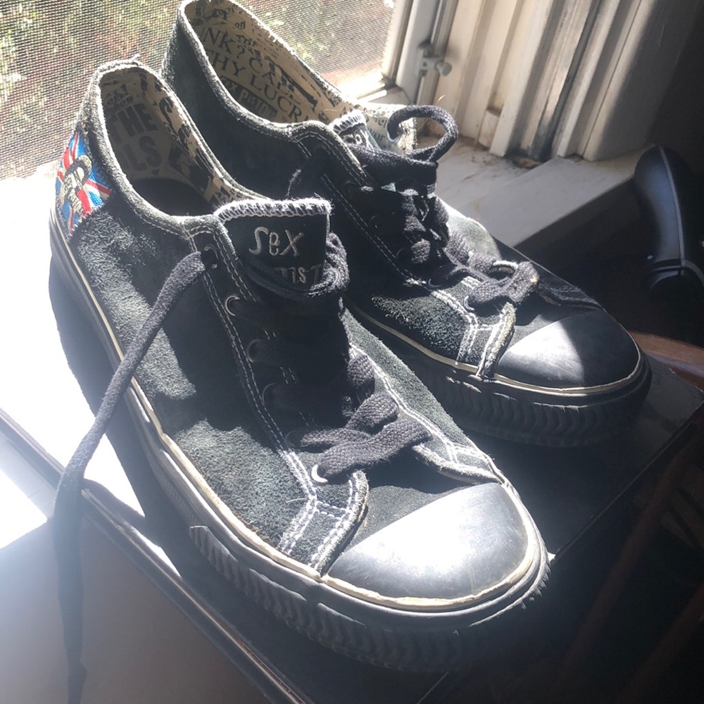 Sex Pistols Converse